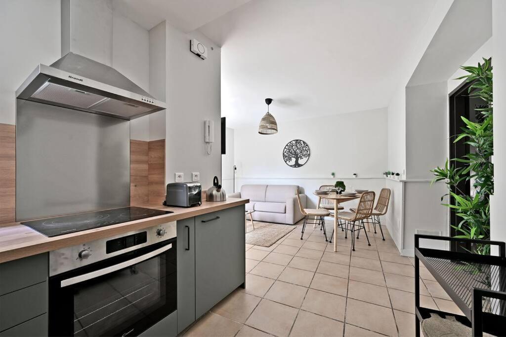 Апартаменти L'Olivier - 2 Terrasses - Clim Ac - Wifi - Proche Theatres Авіньйон Екстер'єр фото